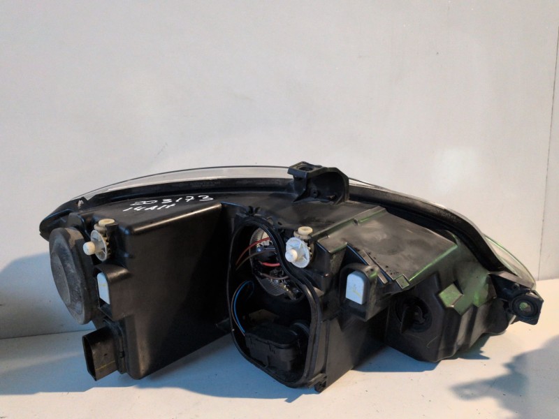 Recambio de faro izquierdo para seat leon (1p1) bxe referencia OEM IAM   