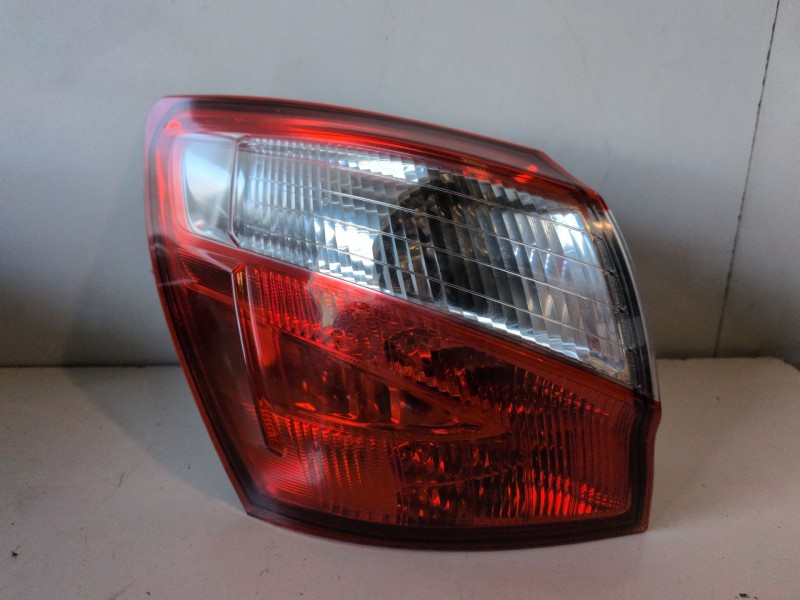 Recambio de piloto trasero izquierdo para nissan qashqai (j10) m9r856 referencia OEM IAM   