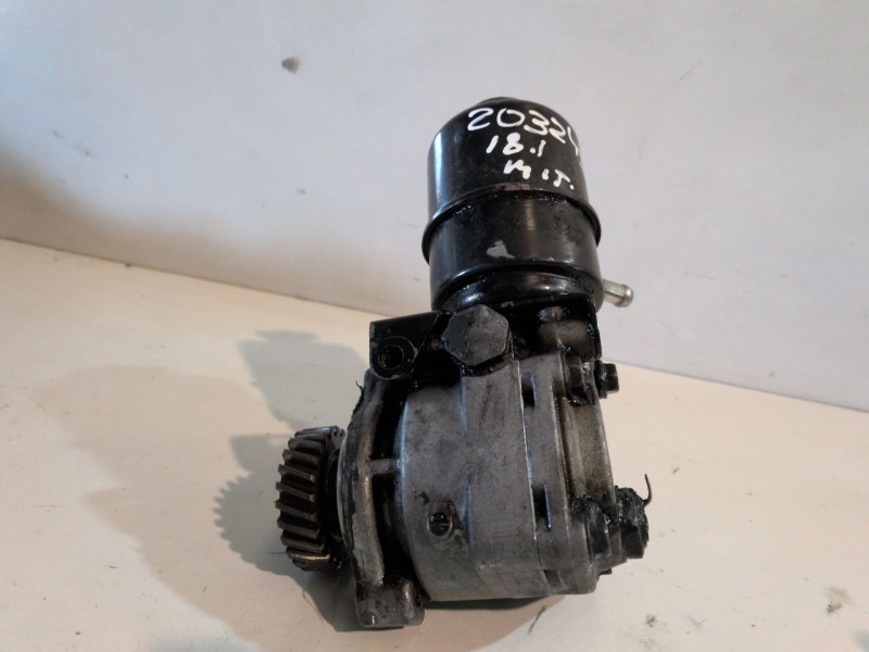 Recambio de bomba direccion para mitsubishi montero (v60/v70) 4m41 referencia OEM IAM   