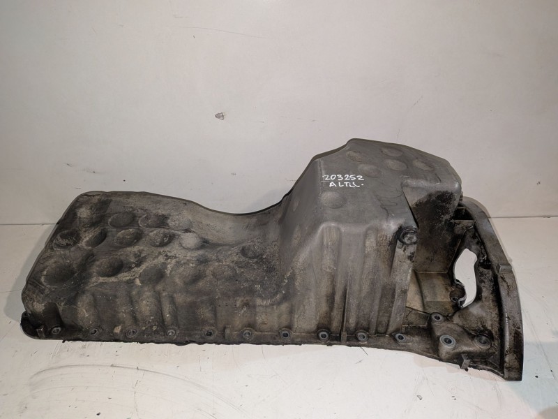 Recambio de carter para chrysler jeep gr.cherokee (wj/wg) 665921 referencia OEM IAM R6650140202  
