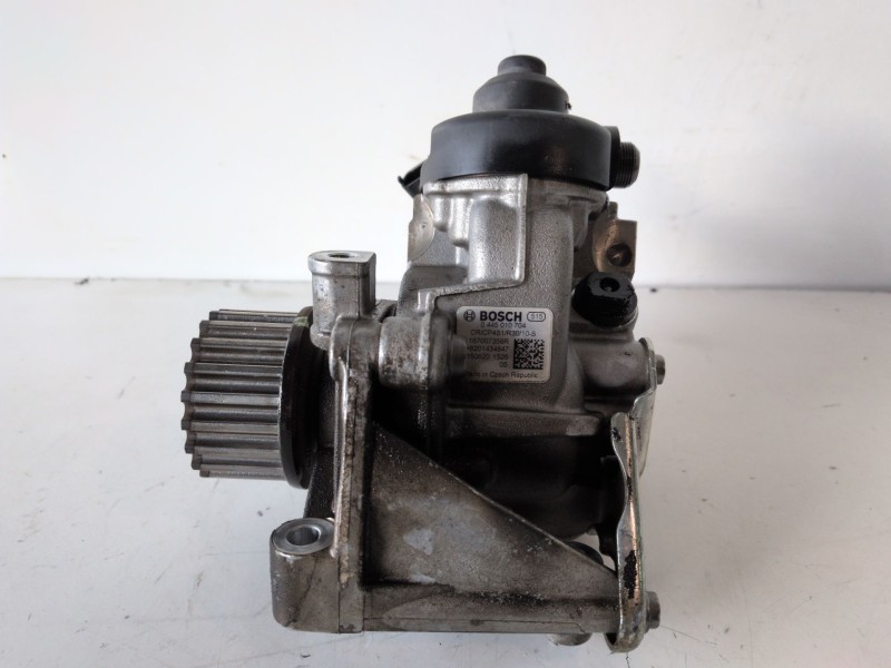 Recambio de bomba inyeccion para renault kangoo ii (f/kw0) k9k608 referencia OEM IAM 0445010704  
