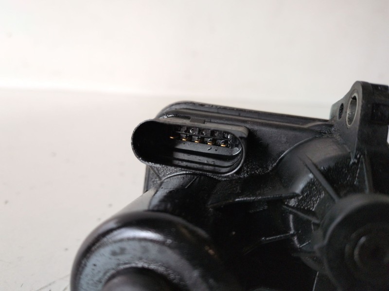 Recambio de caja mariposa para seat ibiza berlina (6j5) cfwa referencia OEM IAM 03P129086B  