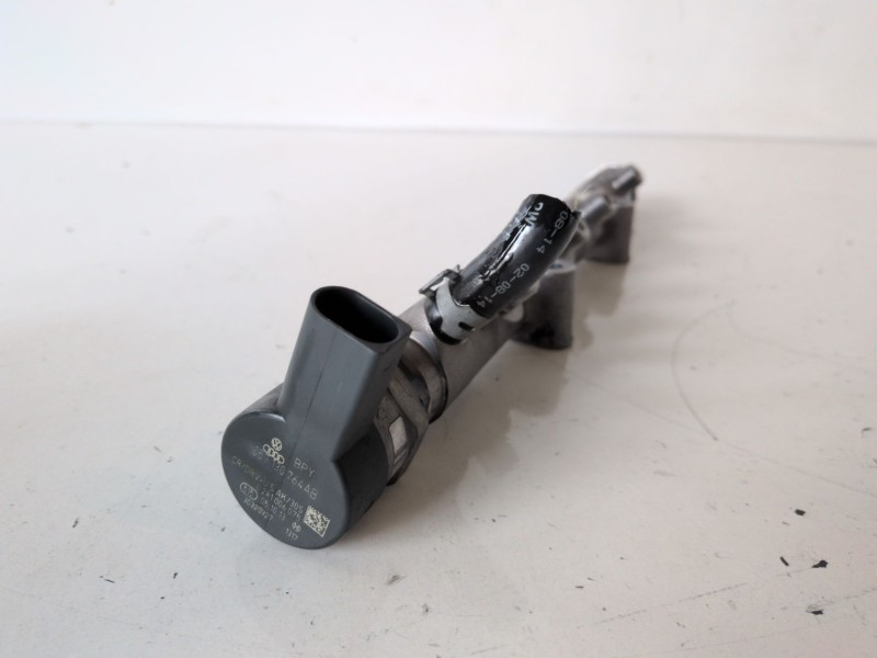 Recambio de rampa inyectora para seat ibiza berlina (6j5) cfwa referencia OEM IAM 03P089  