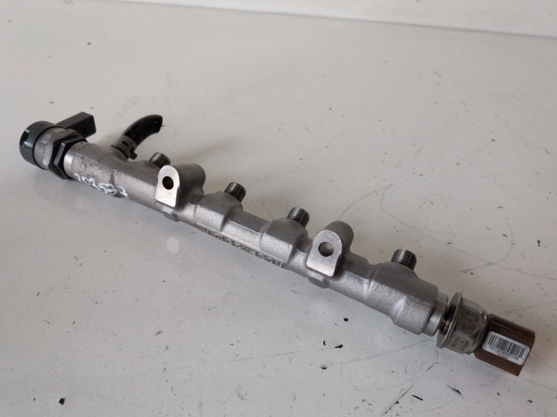 Recambio de rampa inyectora para seat ibiza berlina (6j5) cfwa referencia OEM IAM 03P089  