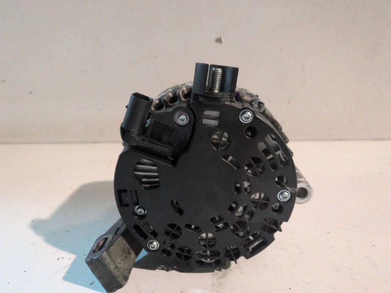 Recambio de alternador para volvo xc60 d5244t10 referencia OEM IAM 115412  