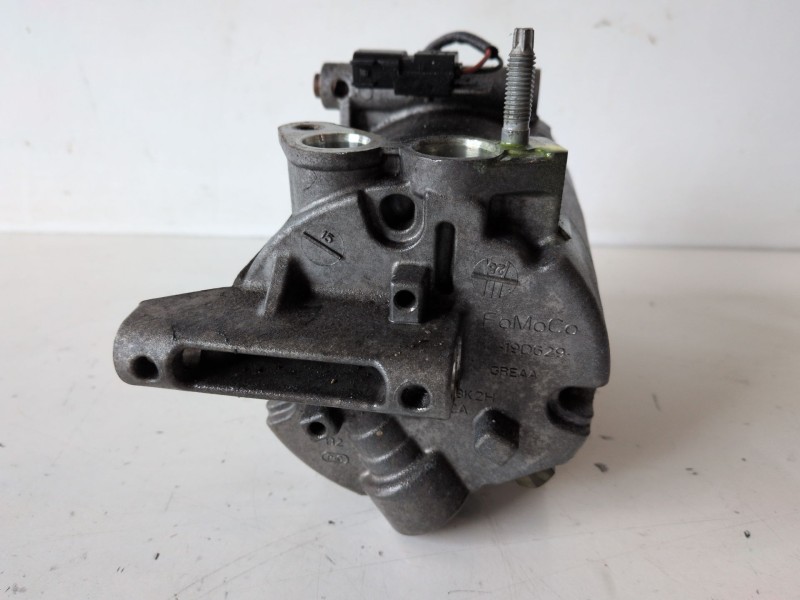 Recambio de compresor aire acondicionado para ford transit custom nugget (ttf) cyff referencia OEM IAM BK2119D629AD  