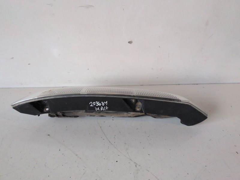 Recambio de piloto trasero izquierdo para opel corsa c z12xep referencia OEM IAM 13227126  