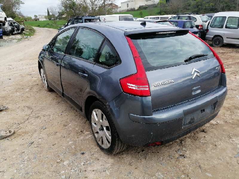 citroen c4 berlina del año 2006