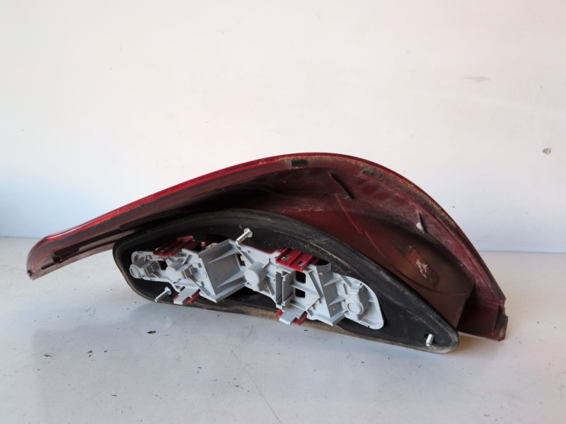 Recambio de piloto trasero izquierdo para mercedes-benz clase a (bm 169) 640940 referencia OEM IAM   