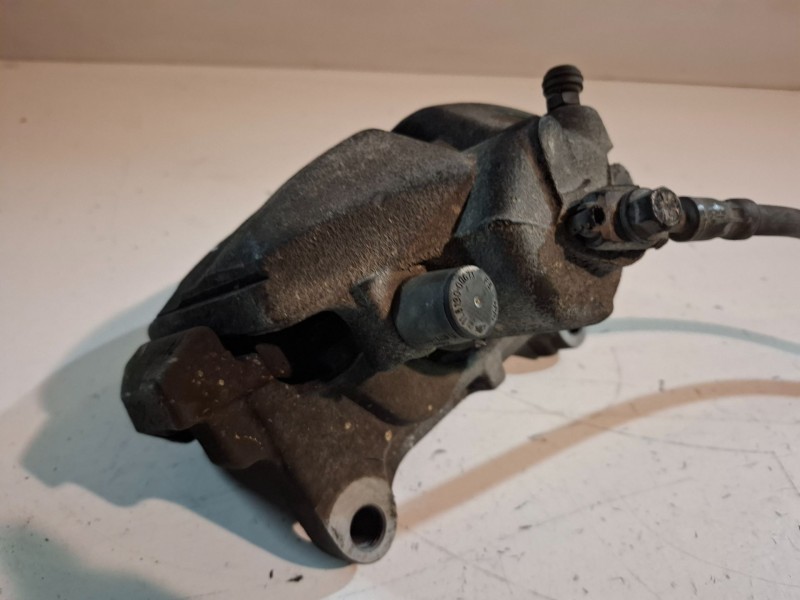 Recambio de pinza de freno delantera derecha para volkswagen passat variant (3c5) bkp referencia OEM IAM   