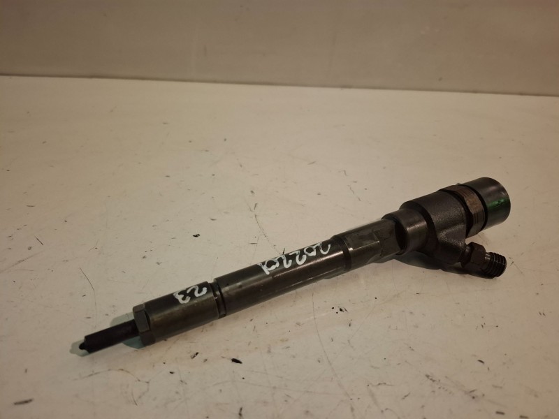 Recambio de inyector para hyundai sonata (nf) d4ea referencia OEM IAM 3  