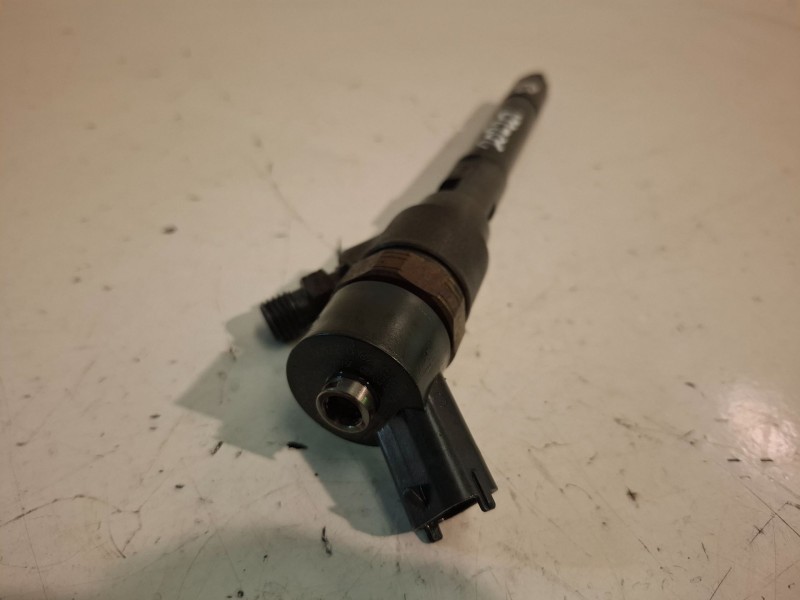 Recambio de inyector para hyundai sonata (nf) d4ea referencia OEM IAM 3  