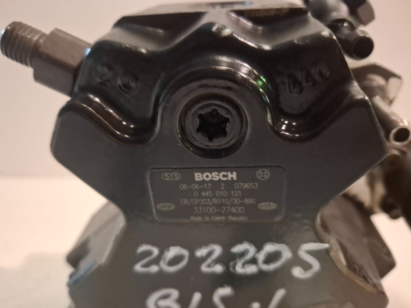 Recambio de bomba inyeccion para hyundai sonata (nf) d4ea referencia OEM IAM 0445010121  