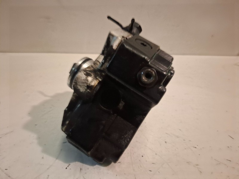 Recambio de bomba inyeccion para hyundai sonata (nf) d4ea referencia OEM IAM 0445010121  
