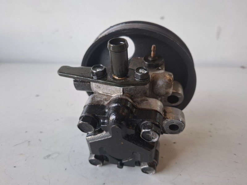 Recambio de bomba direccion para hyundai trajet (fo) g4jp referencia OEM IAM   