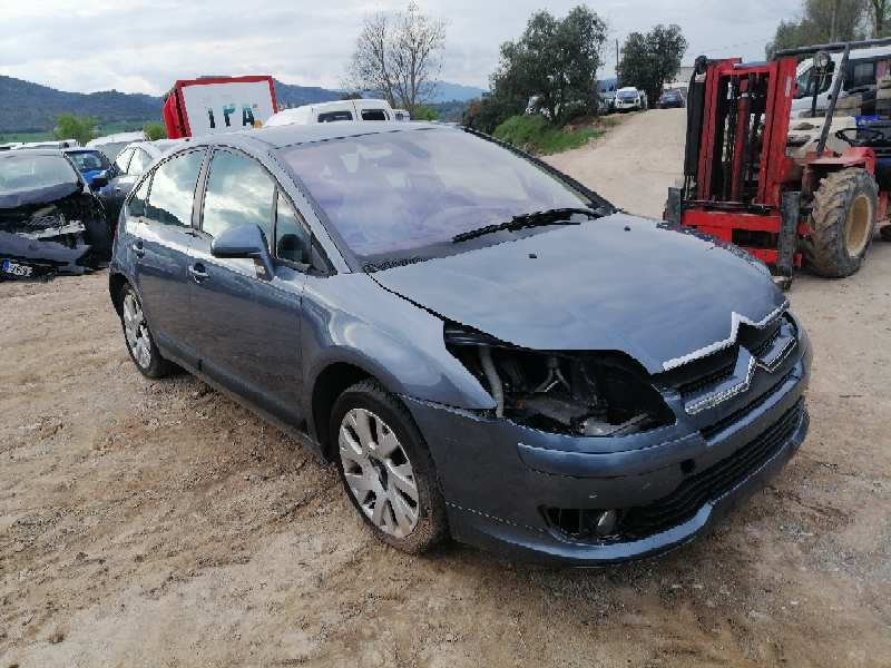 citroen c4 berlina del año 2006