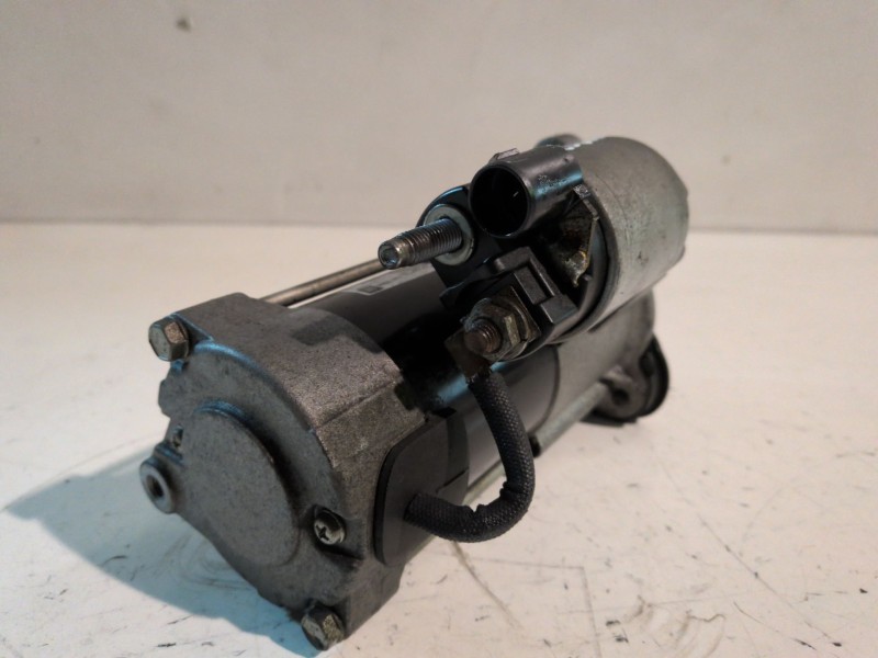 Recambio de motor arranque para opel astra k sports tourer b14xft referencia OEM IAM 12673584  