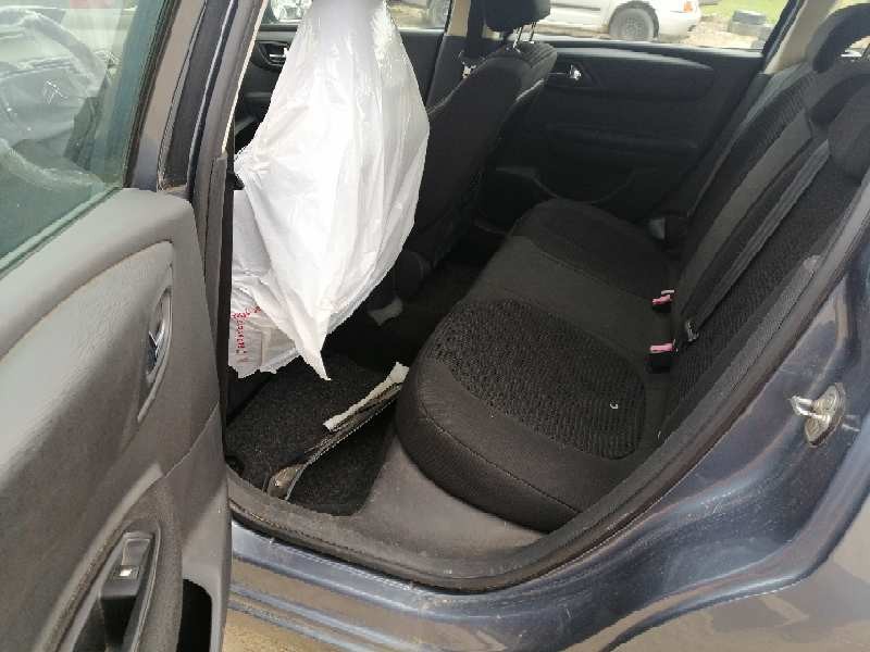 citroen c4 berlina del año 2006