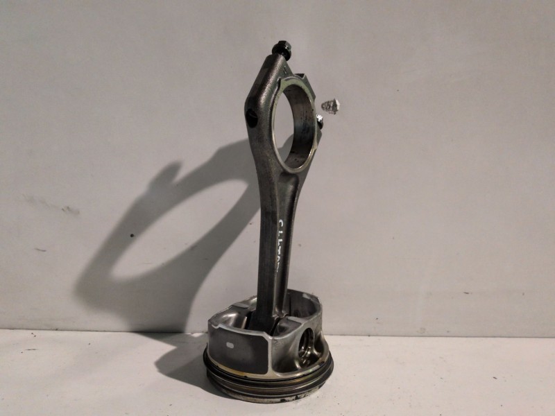 Recambio de piston para land rover range rover sport 508ps referencia OEM IAM   