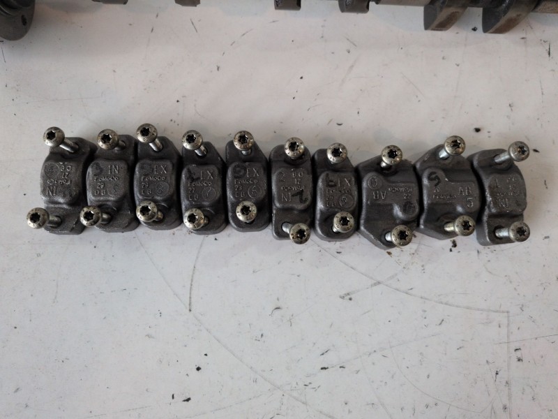 Recambio de arbol de levas para land rover range rover sport 508ps referencia OEM IAM   