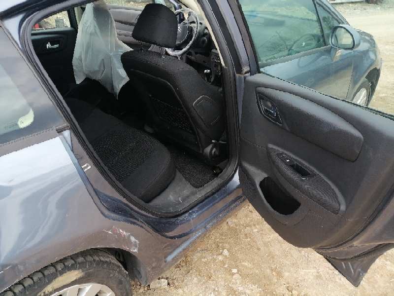citroen c4 berlina del año 2006