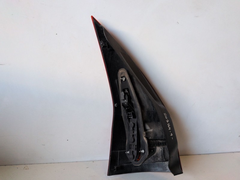 Recambio de piloto trasero derecho para renault megane ii grandtour k9k732 referencia OEM IAM 8200142683  