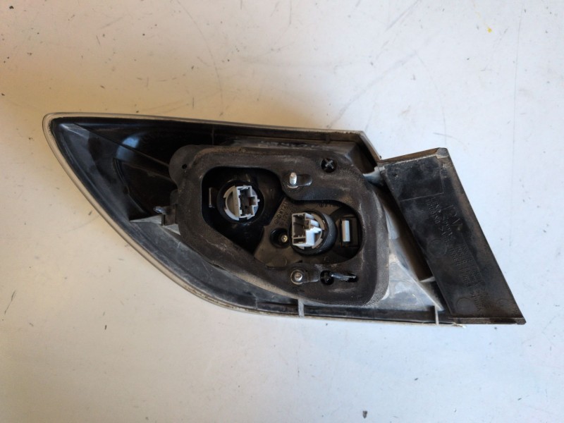 Recambio de piloto trasero derecho para mazda 3 berlina (bk) z6 referencia OEM IAM   