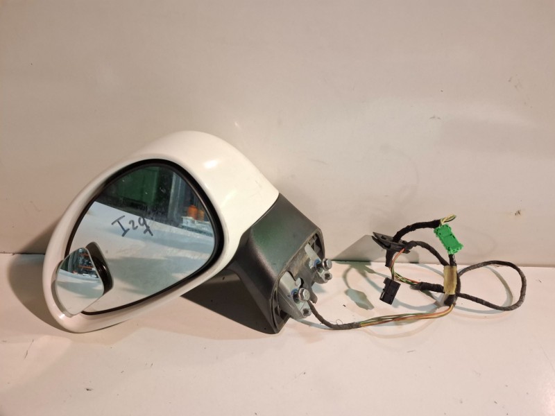 Recambio de retrovisor izquierdo para citroen c4 berlina 5fw referencia OEM IAM   