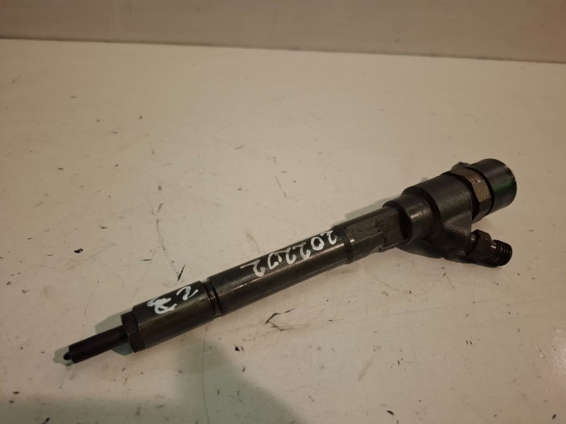 Recambio de inyector para hyundai sonata (nf) d4ea referencia OEM IAM 0445110258  
