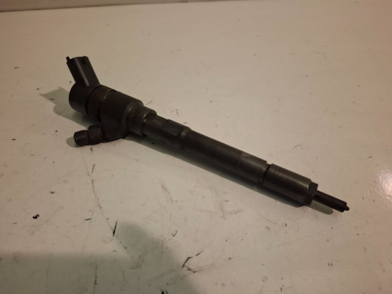 Recambio de inyector para hyundai sonata (nf) d4ea referencia OEM IAM 0445110258  