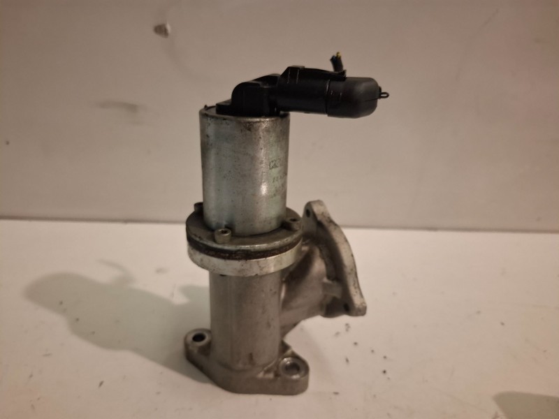 Recambio de valvula egr para hyundai sonata (nf) d4ea referencia OEM IAM 2841027410  