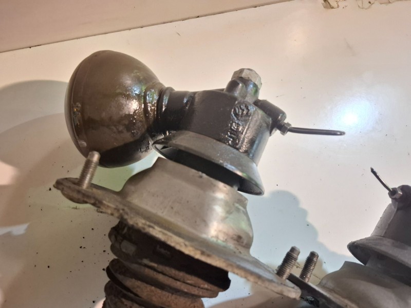 Recambio de amortiguador delantero para citroen c5 berlina 9hz referencia OEM IAM   