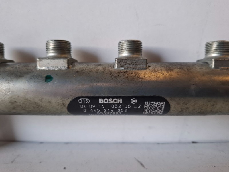 Recambio de rampa inyectora para fiat nuevo multipla (186) 186a8000 referencia OEM IAM 0445214053  