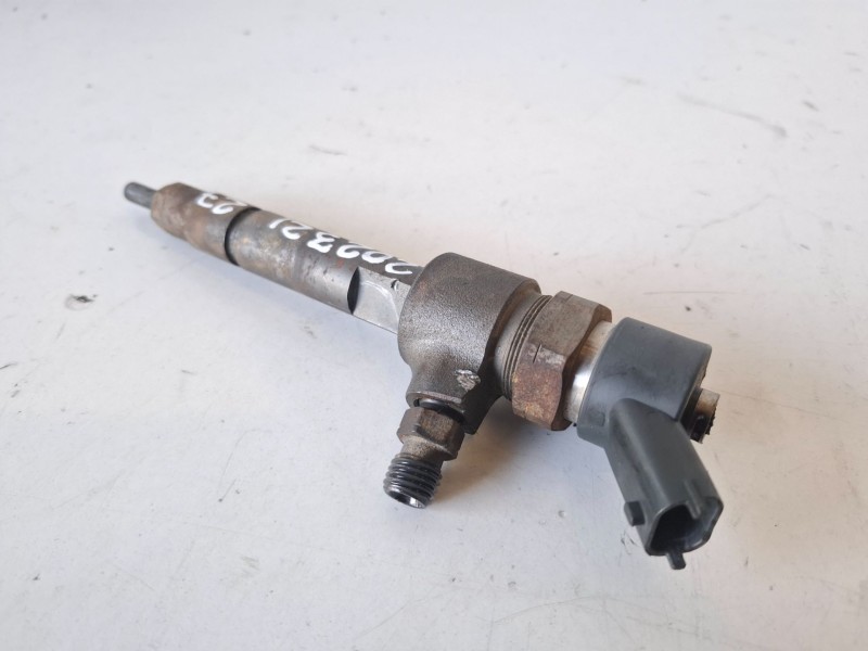 Recambio de inyector para fiat nuevo multipla (186) 186a8000 referencia OEM IAM 0445110119  