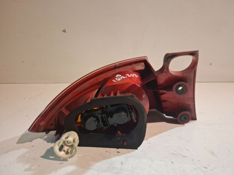 Recambio de piloto trasero derecho para seat leon (1p1) bxe referencia OEM IAM   