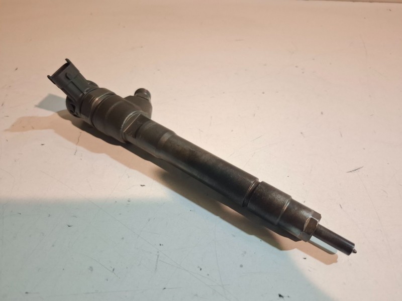 Recambio de inyector para fiat talento furgón (296) r9m452 referencia OEM IAM 0445110569  