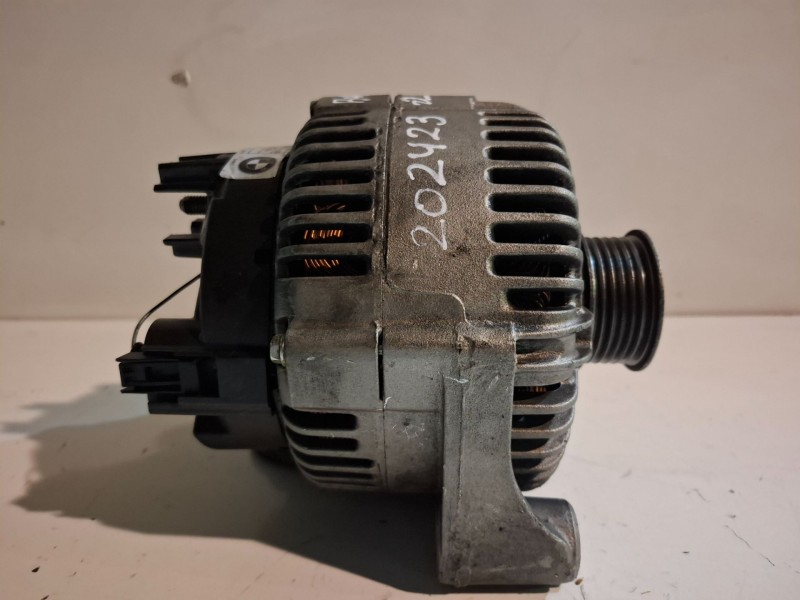 Recambio de alternador para bmw serie 7 (e65/e66) 306d3 referencia OEM IAM C640807R  