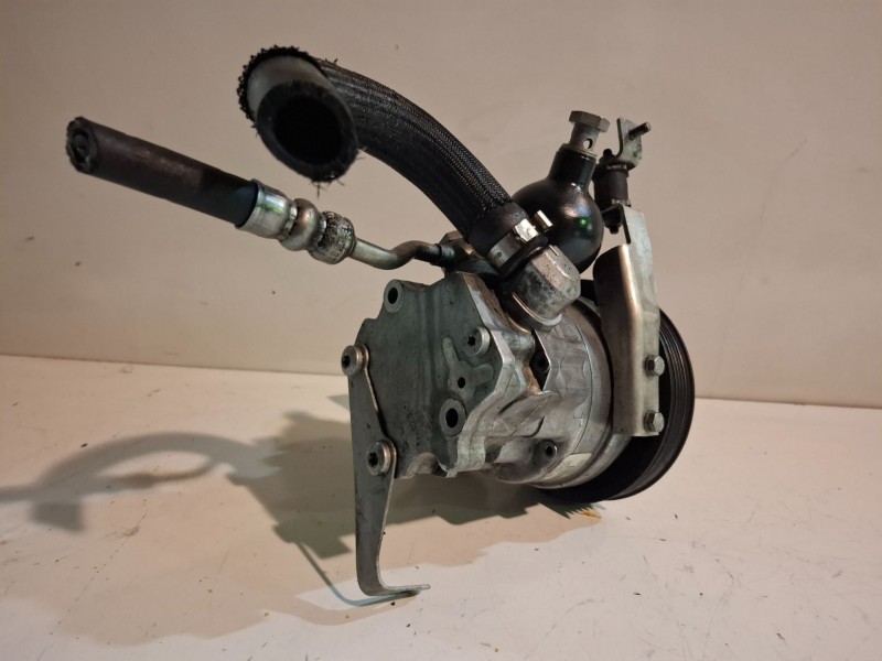 Recambio de bomba direccion para bmw serie 7 (e65/e66) 306d3 referencia OEM IAM 6760074055  