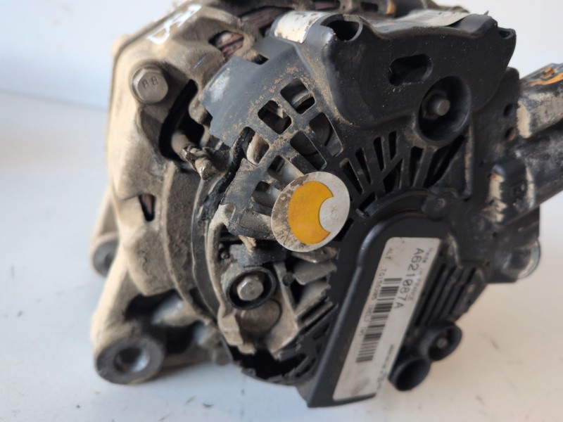 Recambio de alternador para peugeot partner furgón 9h06 referencia OEM IAM A621087A  