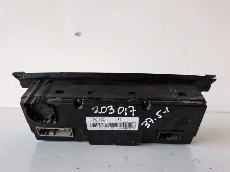 Recambio de mando climatizador para fiat croma (194) 939a2000 referencia OEM IAM 7354319520  