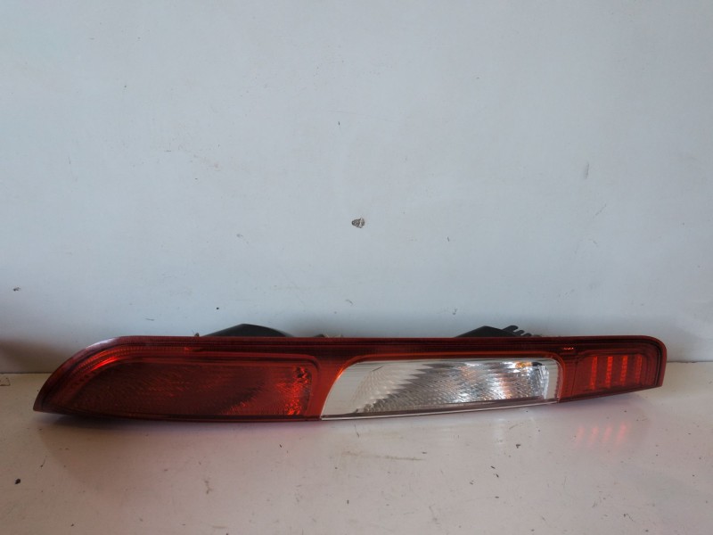Recambio de piloto trasero izquierdo para ford focus berlina (cap) hwda referencia OEM IAM   