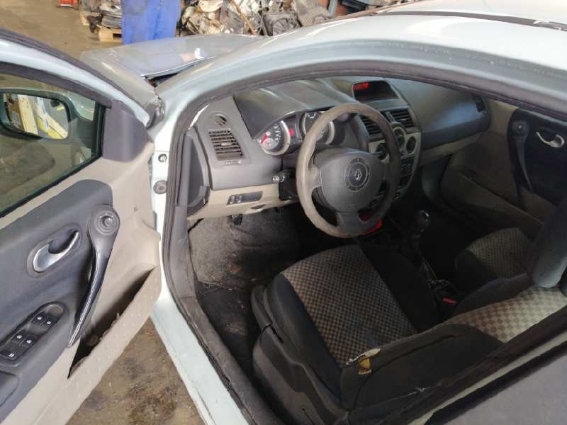 renault megane ii berlina 5p del año 2004