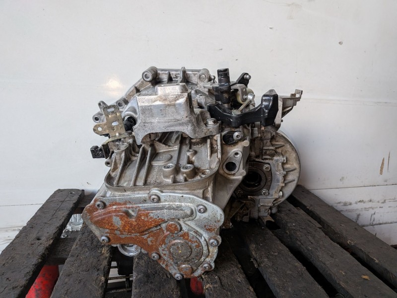 Recambio de caja cambios para peugeot expert furgón ahk referencia OEM IAM 20MB49  