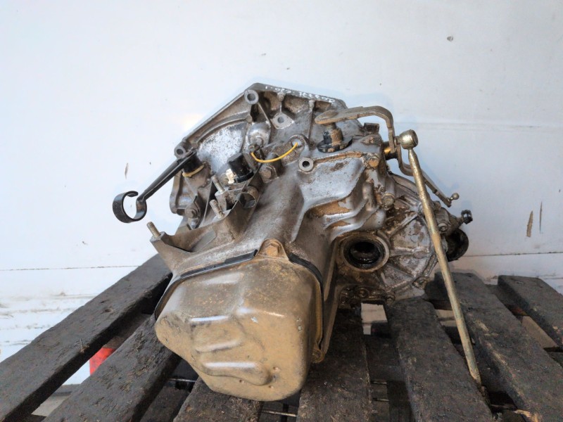 Recambio de caja cambios para citroen saxo vjz referencia OEM IAM 20CE28  