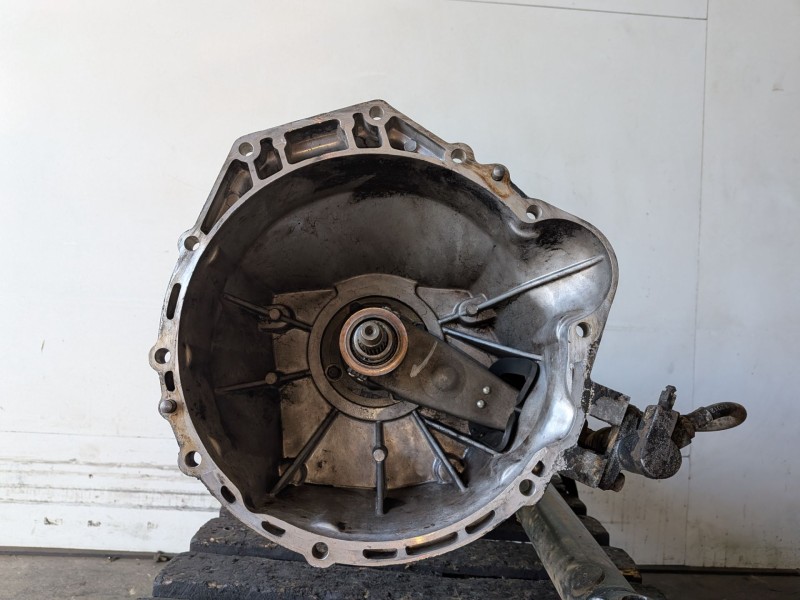 Recambio de caja cambios para ssangyong korando om661 referencia OEM IAM   
