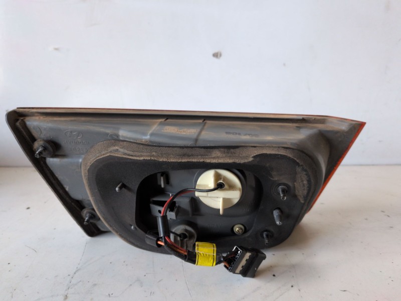 Recambio de piloto trasero derecho para hyundai sonata (nf) d4ea referencia OEM IAM   
