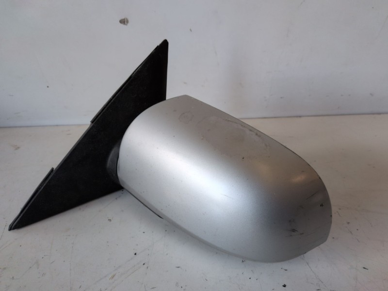Recambio de retrovisor izquierdo para hyundai sonata (nf) d4ea referencia OEM IAM   