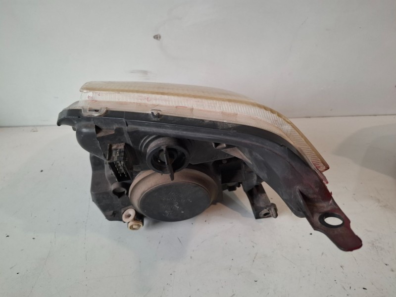 Recambio de faro derecho para citroen c2 8hz referencia OEM IAM   