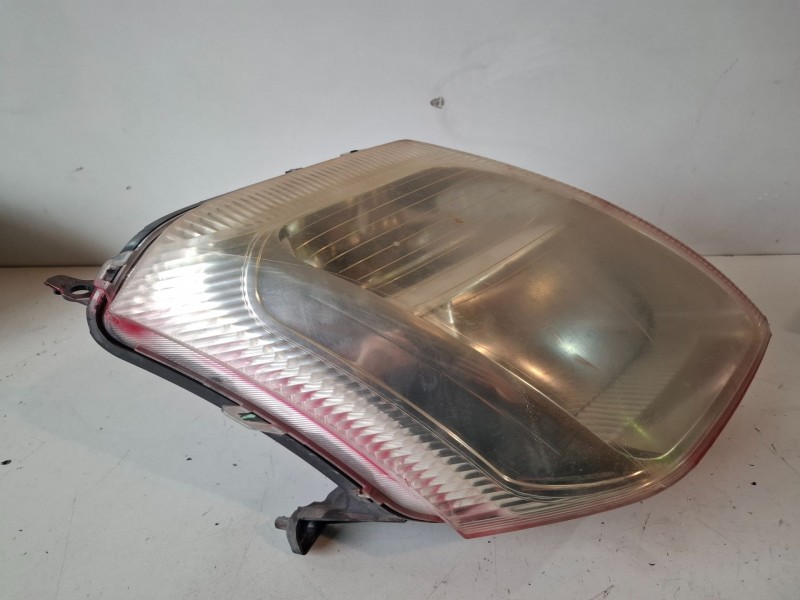 Recambio de faro derecho para citroen c2 8hz referencia OEM IAM   