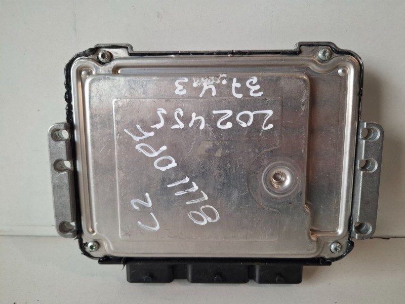 Recambio de centralita motor uce para citroen c2 8hz referencia OEM IAM 0281011785  
